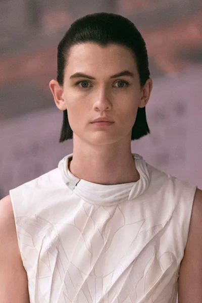 Look 13
